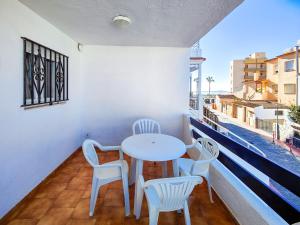Primera línea de playa - terraza privada - parking - Ideal familias 6-7 pax o Parejas 2-4 pax
