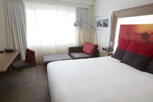 Superior King Room - Accessible room in Novotel Sydney Olympic Park