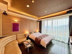 HOTEL In the Woods ,Love Hotel