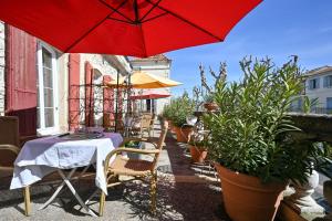 Hotels Hotel Des Artistes : photos des chambres