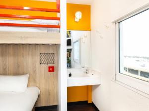 Hotels hotelF1 Lyon Solaize : photos des chambres