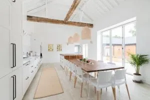 Simple Coastal Luxury near Southwold sleeps 10 - Wrentham
