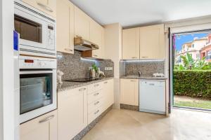 YOLO Spaces - Sotogrande Marina Boutique Apartment