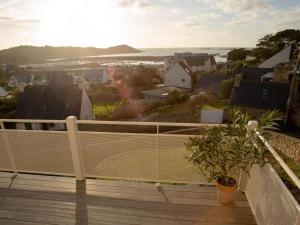 Maisons de vacances Superbe maison avec jardin, proche plage, chiens admis - FR-1-542-25 : photos des chambres