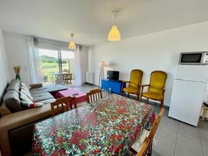 Quiberon: 3 pièces, 65m², Wi-Fi, proche plage - FR-1-478-25