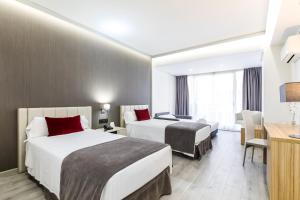 Double Room with Extra Bed room in Sweet Hotel Renasa