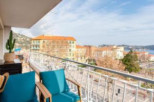 Appartements L9 Villefranche Bay view Suite / Terrasse &AC 2 rooms : photos des chambres