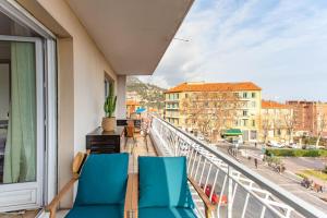 Appartements L9 Villefranche Bay view Suite / Terrasse &AC 2 rooms : photos des chambres