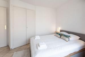 Appartements L9 Villefranche Bay view Suite / Terrasse &AC 2 rooms : photos des chambres