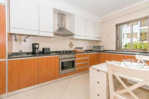 Poço do Bispo By ALGARTUR