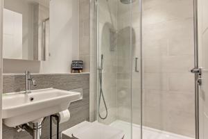 2 Challacombe - Luxury Apartment at Byron Woolacombe, only 4 minute walk to Woolacombe Beach!