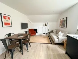 The Loft, NEW, Stylish Maisonette, Central, Private Location - 刘易斯