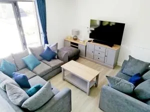 2 Challacombe - Luxury Apartment at Byron Woolacombe, only 4 minute walk to Woolacombe Beach! - Bideford
