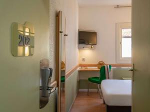 Hotels ibis budget Menton Bord de Mer : photos des chambres