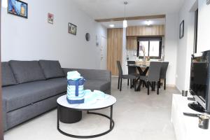 Alexis Apartments - Nice 2-bedroom with swimming pool