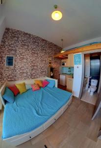 Beach Studio - Sleeps 2 & Private Ocean Terrace
