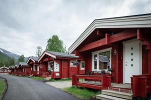 Traditional Cabin- Garden view room in Tromsø Lodge & Camping