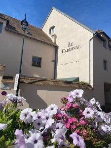 Hotels Hotel Le Cardinal Rueil Centre : photos des chambres