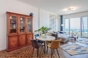 L14 2P Promenade Vue Mer climatisé, spacieux Balcon