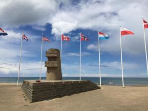 Maisons de vacances Les Volets Bleus-Charmante maison entierement equipee face a la mer pour 2 a 6 personnes : photos des chambres