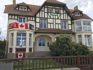 Maisons de vacances Les Volets Bleus-Charmante maison entierement equipee face a la mer pour 2 a 6 personnes : photos des chambres