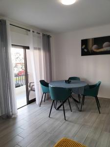 T2 Vista Atlantica 3 minutos da praia de Quarteira