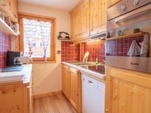 Appartement lumineux au centre de Méribel avec balcon et Wi-Fi - FR-1-688-23