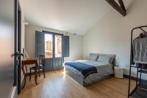 Porta di Castro Design Apartment with Terrace by Wonderful Italy