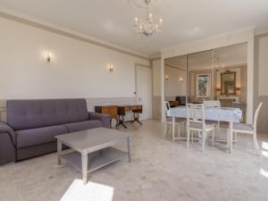 Appartements Apartment Marie Antoinette-1 by Interhome : photos des chambres