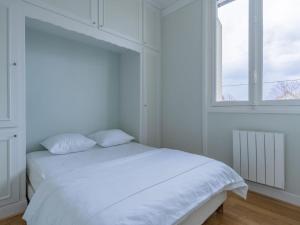 Appartements Apartment Marie Antoinette-1 by Interhome : photos des chambres