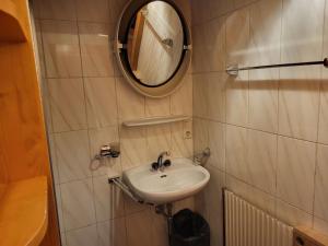 Apartment Helmreich-2 by Interhome