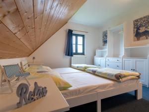 Holiday Home Holiday Hill 42 by Interhome