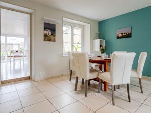 Maisons de vacances Holiday Home La petite maison by Interhome : photos des chambres