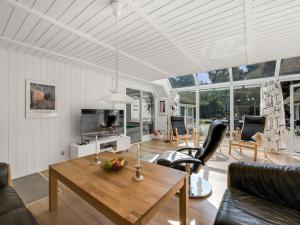 Holiday Home Grep - 700m from the sea by Interhome