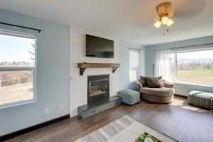 Pet-Friendly Victor Home with Fire Pit and Large Yard!