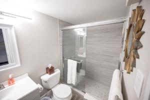 Stay Together Suites - Condominium Sleeps 12, Right on The Strip, Attached to The Cosmopolitan, NO RESORT FEES