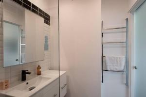 L27 2P Jasmins Sea View Parking & AC