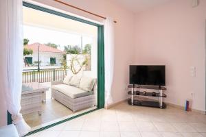 Nikos Central Skala Apartments