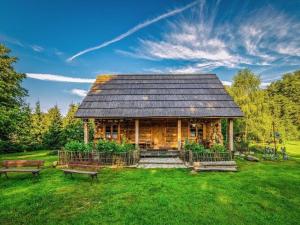 Holiday Home in Be czna near Lake Kl pnicko