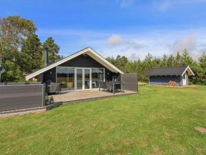 Holiday Home Agnesa - 1-5km from the sea in Western Jutland by Interhome