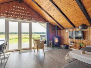 Holiday Home Agnesa - 1-5km from the sea in Western Jutland by Interhome