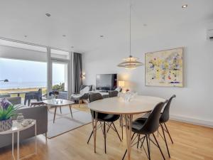 Apartment Monia - 20m from the sea by Interhome