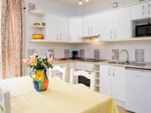 Apartment Alba by Interhome