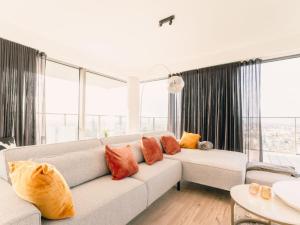 Apartment Sky Tower View with parking by Interhome