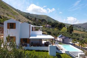 Villa Bellacosa con Piscina Privata vista mare