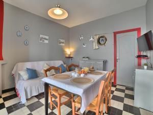 Maisons de vacances Holiday Home La Cornuelle by Interhome : photos des chambres