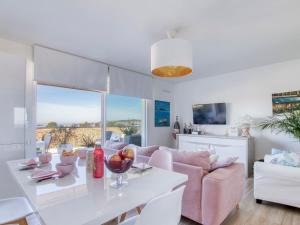 Apartment Les Terrasses dAzur-1 by Interhome