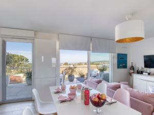 Apartment Les Terrasses dAzur-1 by Interhome