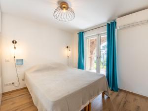 Apartment Le Jasmin by Interhome