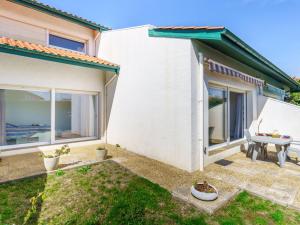 Appartements Apartment Le Fronton-4 by Interhome : photos des chambres